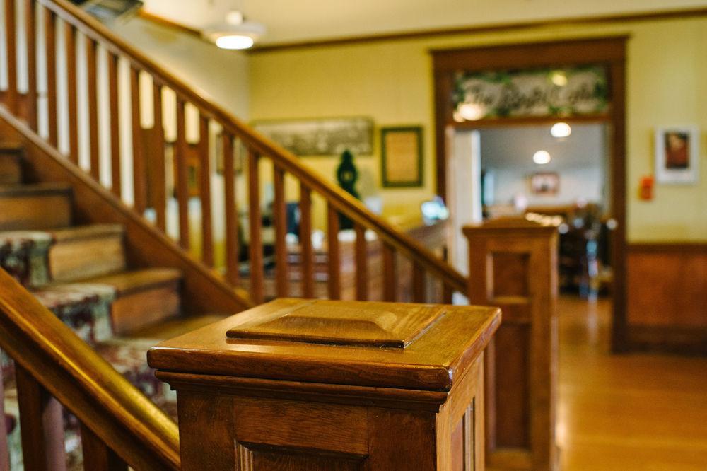 Royal Hotel Chilliwack Buitenkant foto