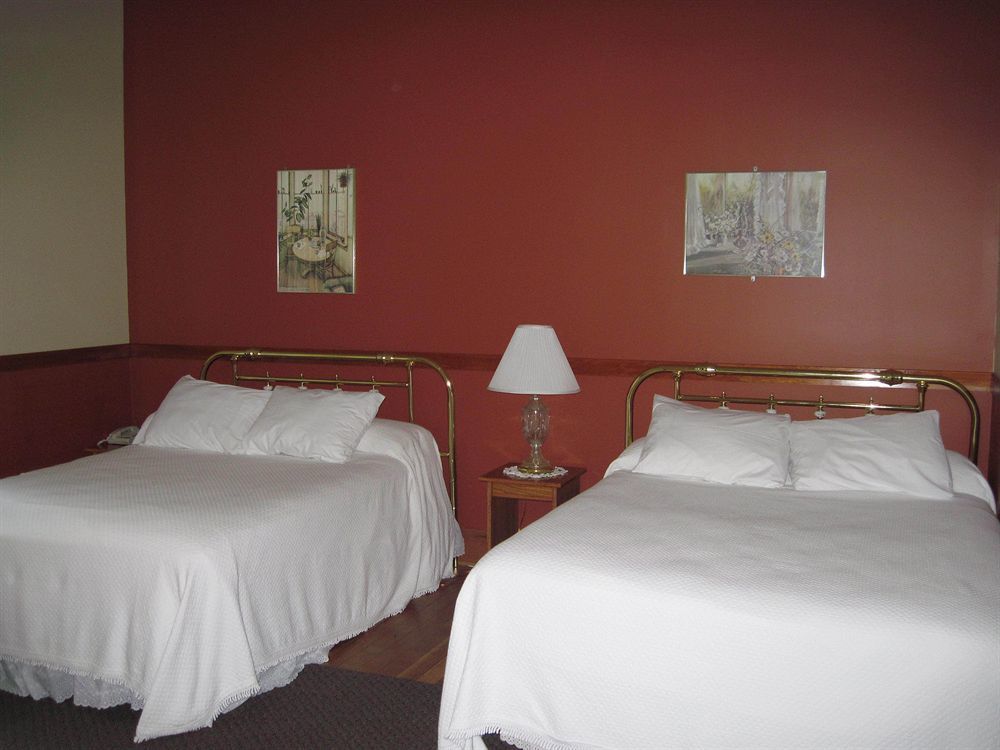 Royal Hotel Chilliwack Buitenkant foto