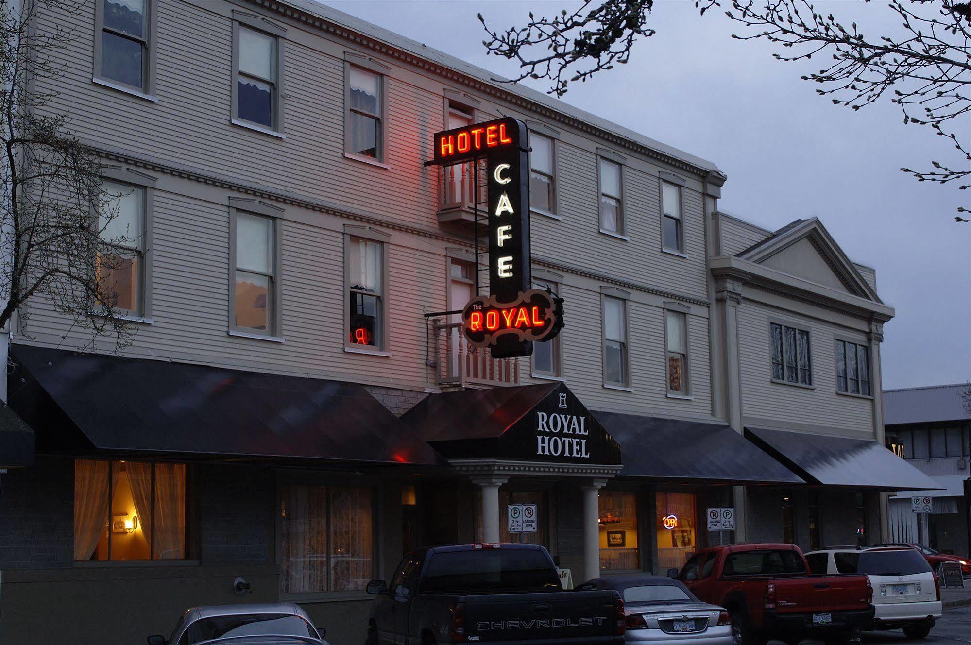 Royal Hotel Chilliwack Buitenkant foto